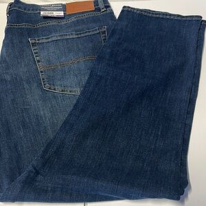 Lucky Brand Blue Relaxed Jeans with Classic Denim Style